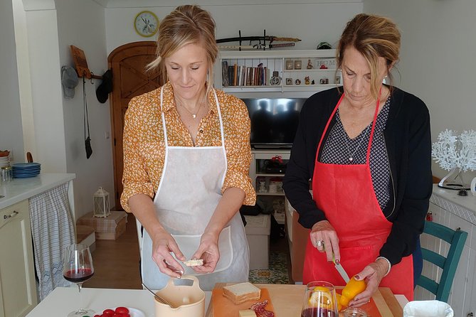 Genuine Home Cooking Class + Wine Tasting - Finding the meeting point in Praiano