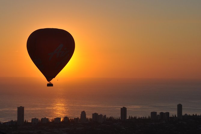 Gold Coast Hot Air Balloon with 5 Star Champagne Buffet Breakfast - Meeting at The Star Gold Coast before dawn