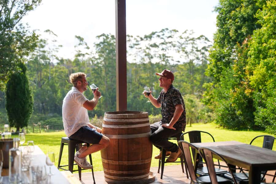 Gold Coast: Tamborine Mountain Wine Tour - Two winery tastings with local character
