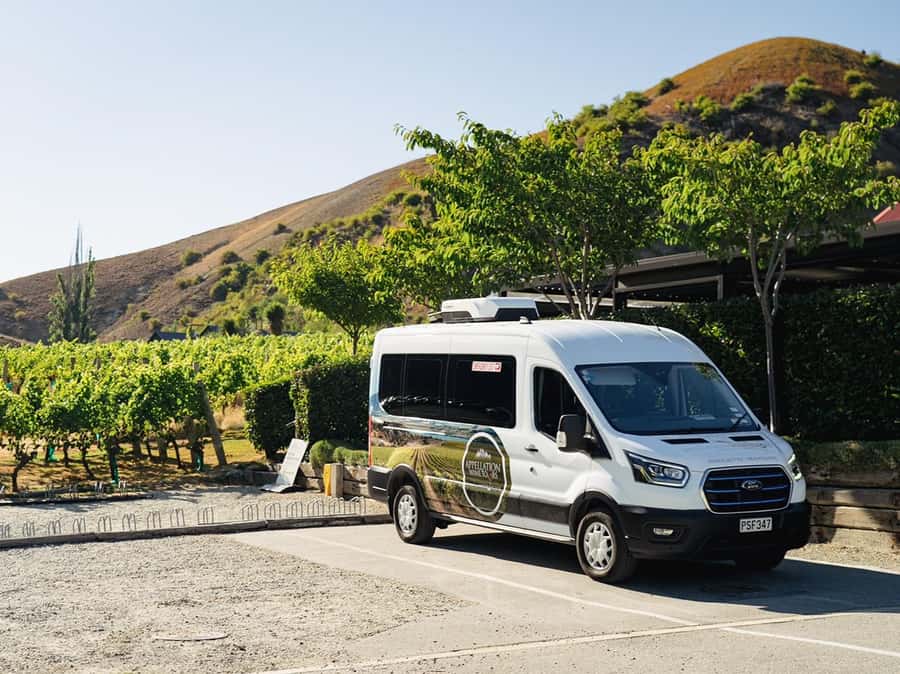 Gourmet Food and Wine Tour with Lunch and Wine Tastings - A full day through Central Otago wine country