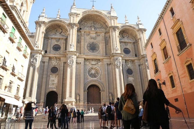 Granada Tapas and Wine Small Group Tour - Three venues, three different tastes of Granada