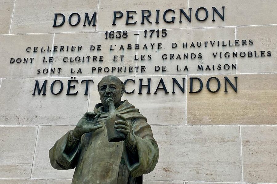 Grand Vintage Private Champagne Moet Chandon Veuve Clicquot - Veuve Clicquot in Reims