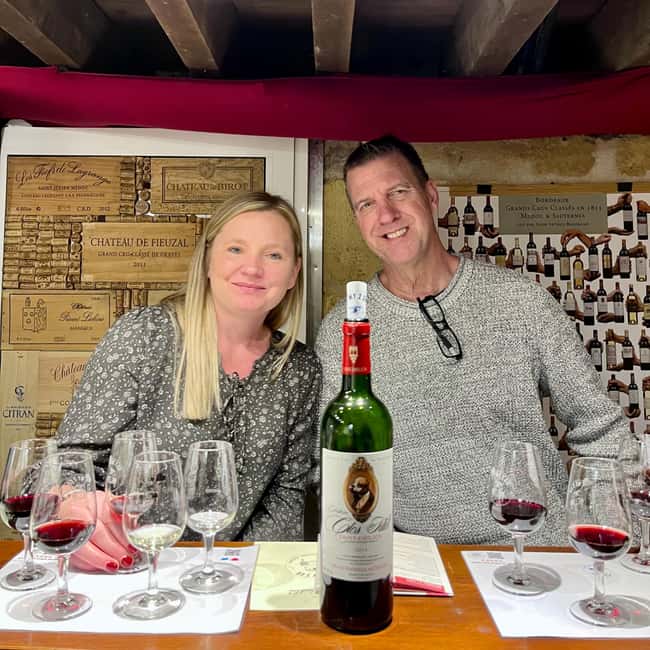 Guided Bordeaux Wine Tasting Class with 6 Wines and pairings - Practical details before you book