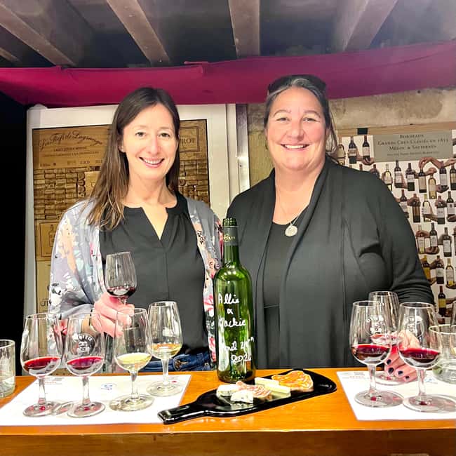 Guided Bordeaux Wine Tasting Class with 6 Wines and pairings - Food pairings show what the wine is meant to do