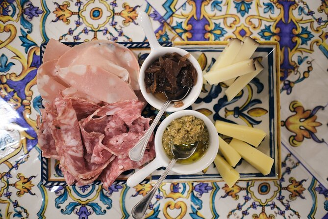 Guided Food Tour with Wine Tasting in Verona - Roman Verona, medieval walls, and a gentle city walk