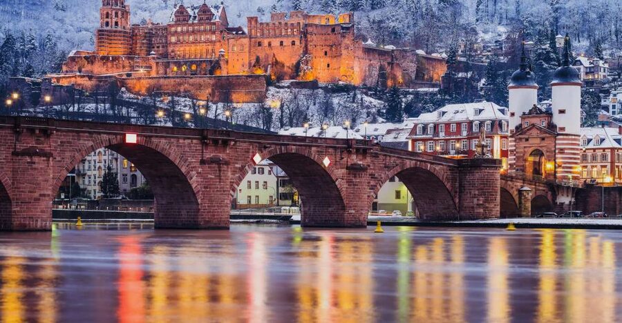 Heidelberg: Sightseeing Boat Tour with Mulled Wine - Passing the Old Bridge and Heidelberg Castle