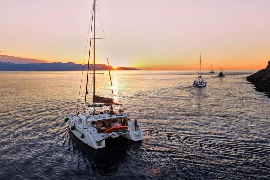 Heraklion: Dia Island Catamaran Cruise with Dinner and Wine - Dia Island and its clear-water bay