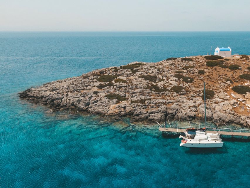 Heraklion: Dia Island Catamaran Cruise with Dinner and Wine - Who will enjoy this cruise most?