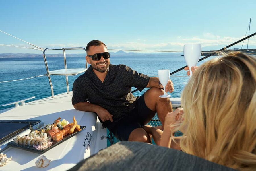 Heraklion: Dia Island Romantic Sunset Cruise with Wine - Starting at Marina Café in Heraklion