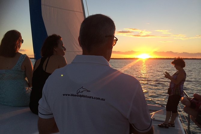 Hervey Bay Champagne Sunset Sail - A relaxed evening on Hervey Bay