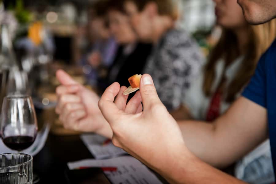 Hunter Valley: Uncork the Hunter Full-Day Wine Tour - A grazing-box lunch, not a token snack