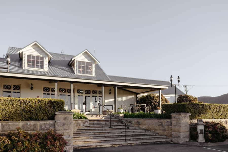 Hunter Valley: Wine Tour with 2-Course Lunch, Choc & Cheese - Chocolate comes after lunch, with a retail edge