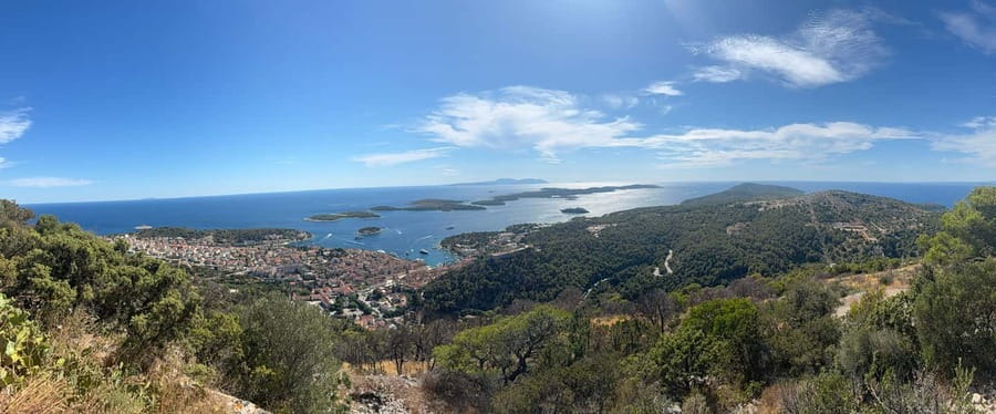 Hvar: Hvar Wine Tasting Experience - Crossing Hvar by the old island road