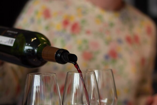 Introduction to Bordeaux wines paired with cheeses & charcuterie - How to fit this into your Bordeaux plans
