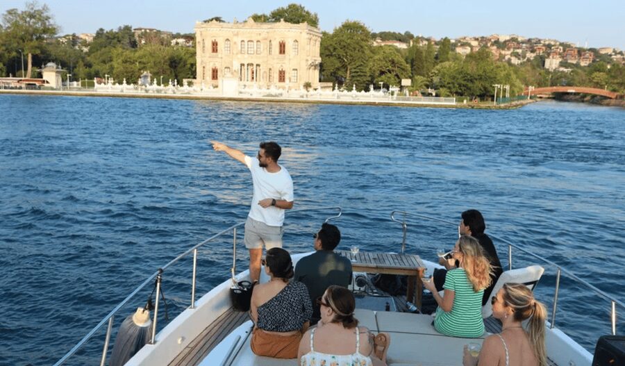 Istanbul: Small Group Yacht Tour with Unlimited Wine - Sunset, Music, and the Ride Back