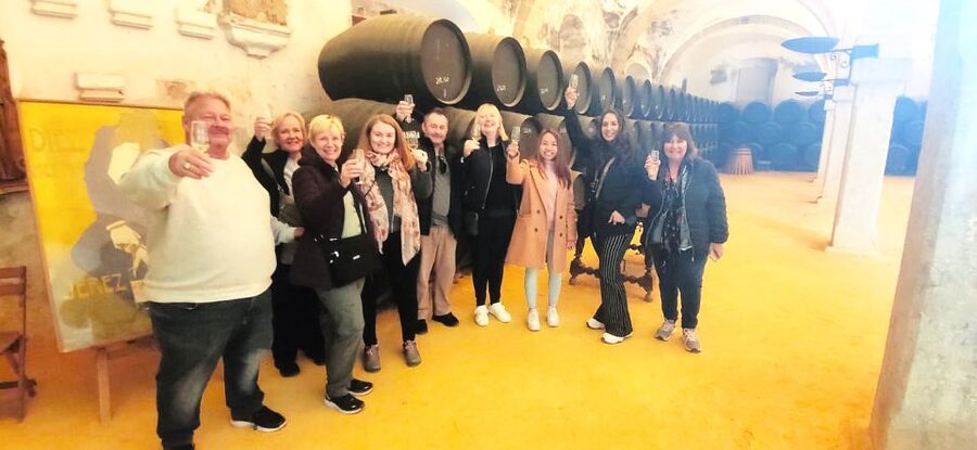 Jerez: Guided Winery Tour with Wine Tasting - Meeting at Plaza Silos 3