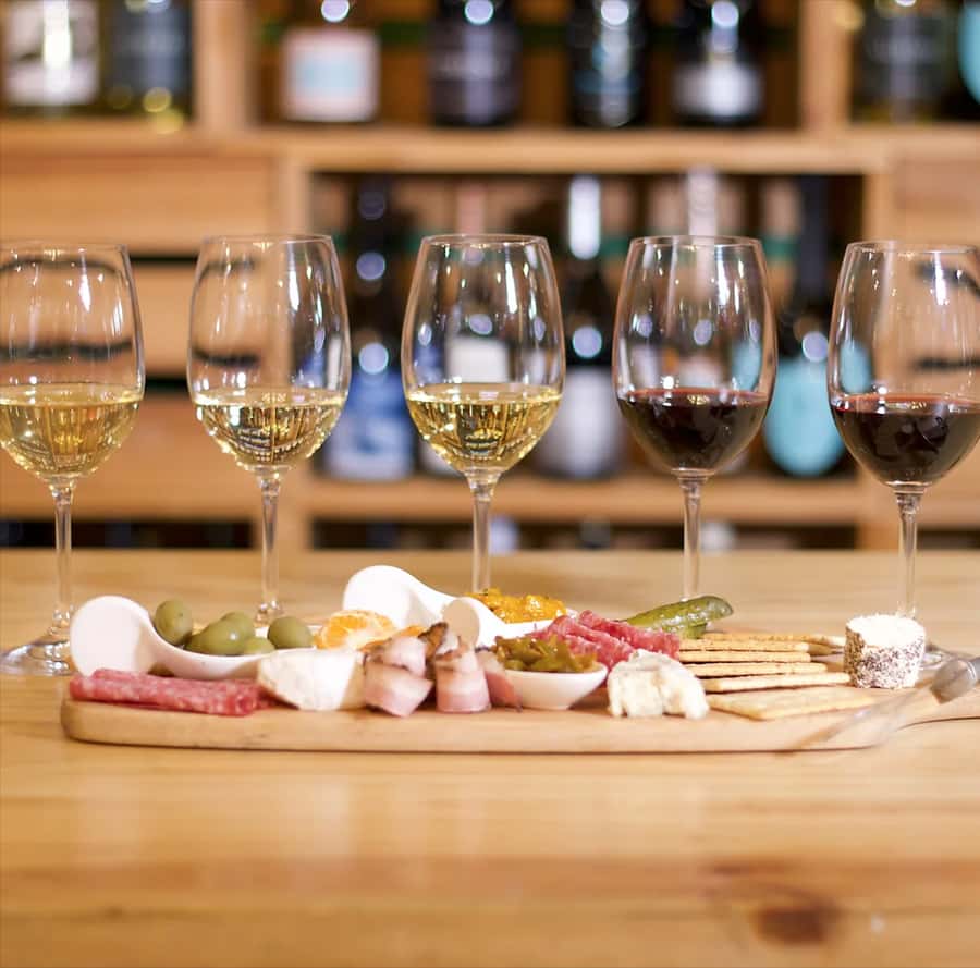 Johannesburg: Wine Tasting - The welcome and first pour