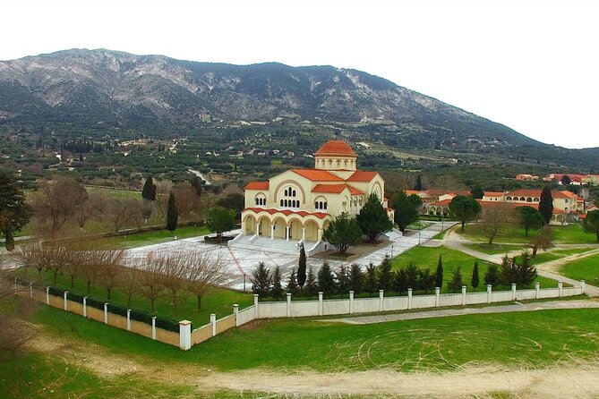 Kefalonia Island Bus Tour- Wine Tasting, Melissani & Fiscardo - The coach, guides, and pace of the day