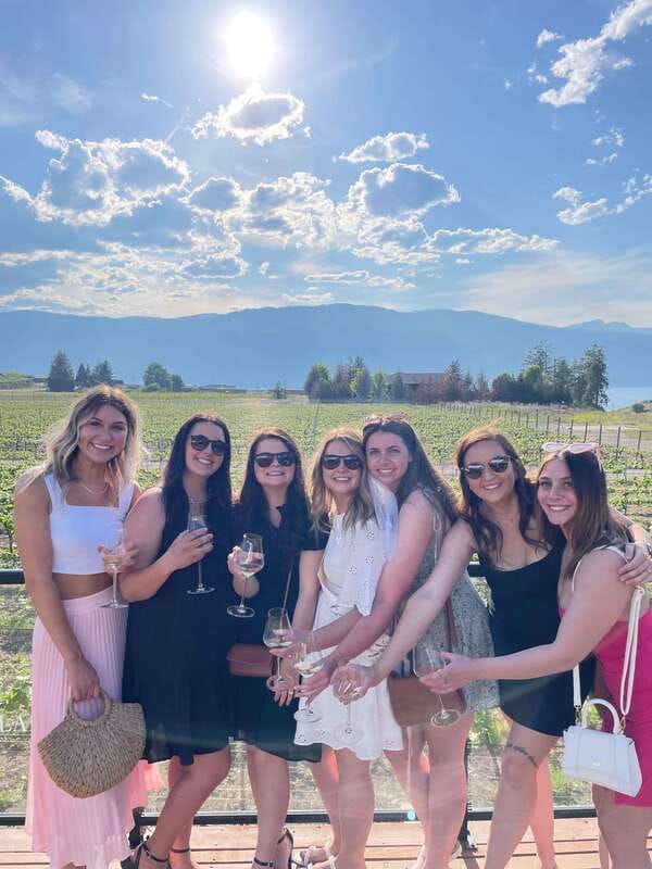 Kelowna: Sunset Sip Wine Tour - Key points to know before you book