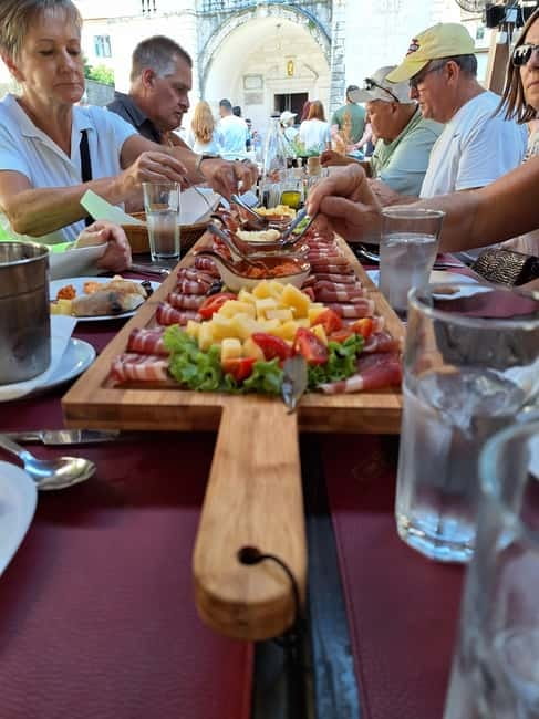 Kotor: Private Walking Tour with Wine and Food Tasting - Meeting Kotor at the Sea Gate