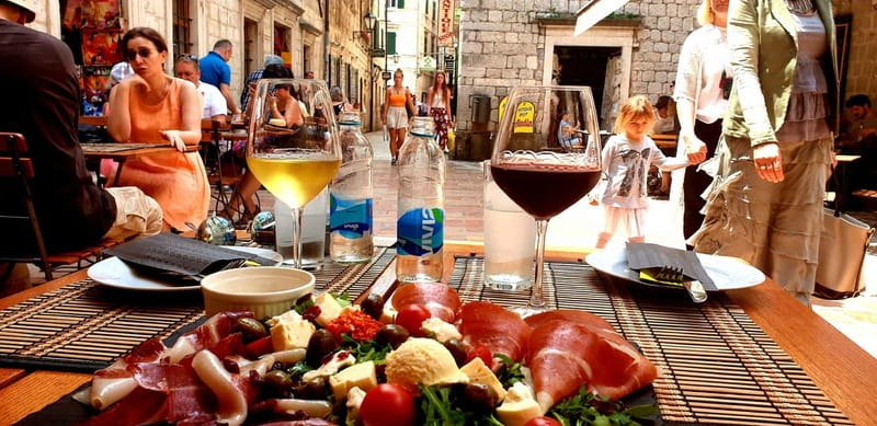 Kotor: Private Walking Tour with Wine and Food Tasting - A quick taste of the Open Market