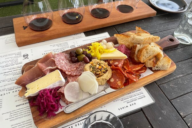 Kumeu Wine Tour - Muriwai: the coast makes the tour more memorable