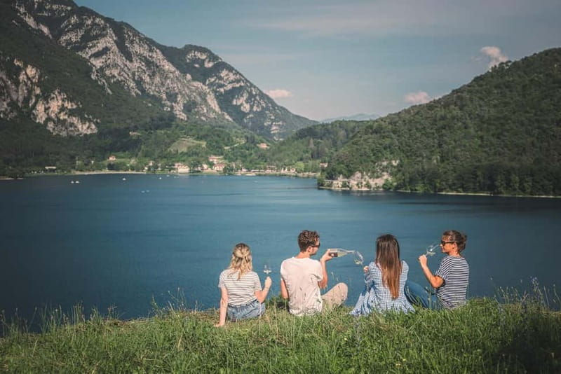 Lake Ledro: wine Pic Nic with stunning Lake View - Arriving at the farm near Lake Ledro