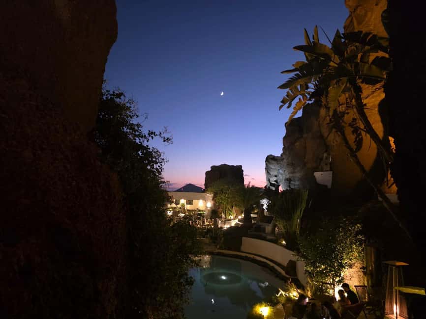Lanzarote: Evening Tapas, Winery & Lagomar Experience - The guides can make or break the experience