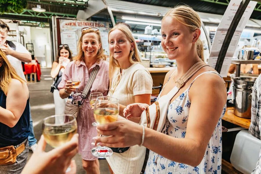 Le Marais Walking Food Tour with Cheese, Wine & Pastries - The first tastings: French staples with room for surprise