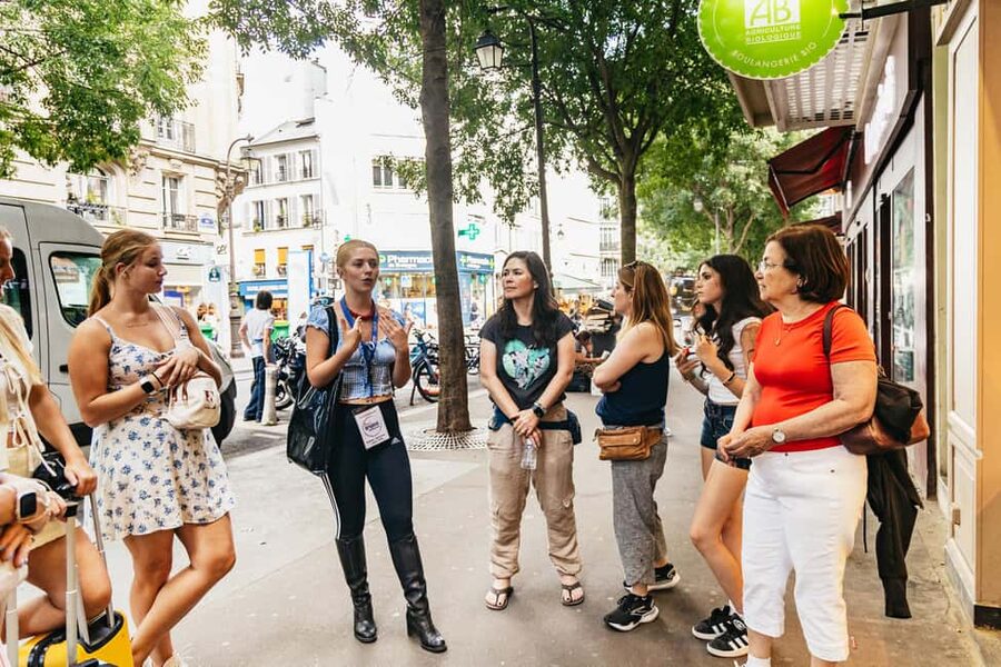 Le Marais Walking Food Tour with Cheese, Wine & Pastries - The guides are the heart of the experience