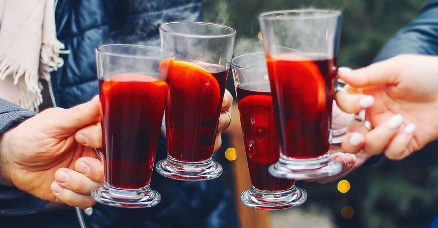 Leipzig: Mulled Wine Motorboat Tour - A warm start at Leipzig’s city harbor
