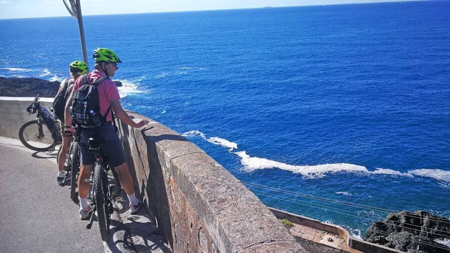 Levanto: Guided E-Bike Tour in Framura with Wine & Focaccia - Dropping to sea level and joining the Mare e Monti path