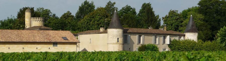 Libourne: Winery Tour with Wine and Chocolate Tasting - A small Saint-Émilion property near Libourne