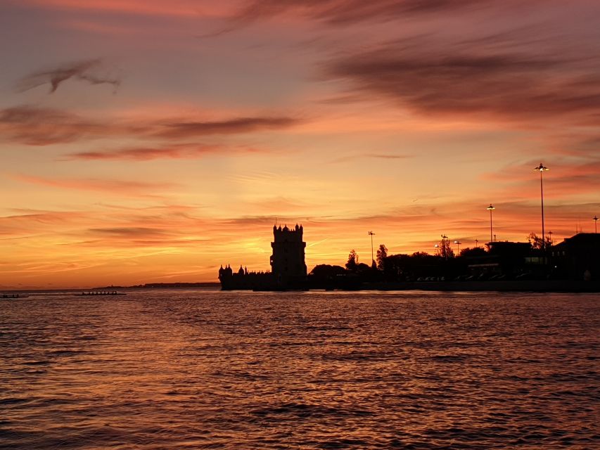 Lisbon: Champagne Sailing Tours - Christ the King across the river