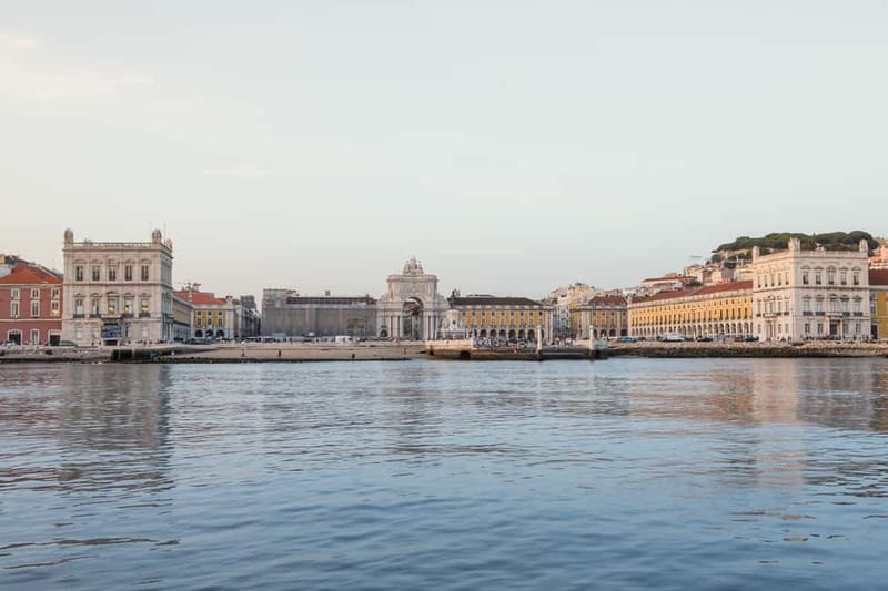 Lisbon: Daytime or Sunset Boat Cruise with History and Wine - Key points to know before booking