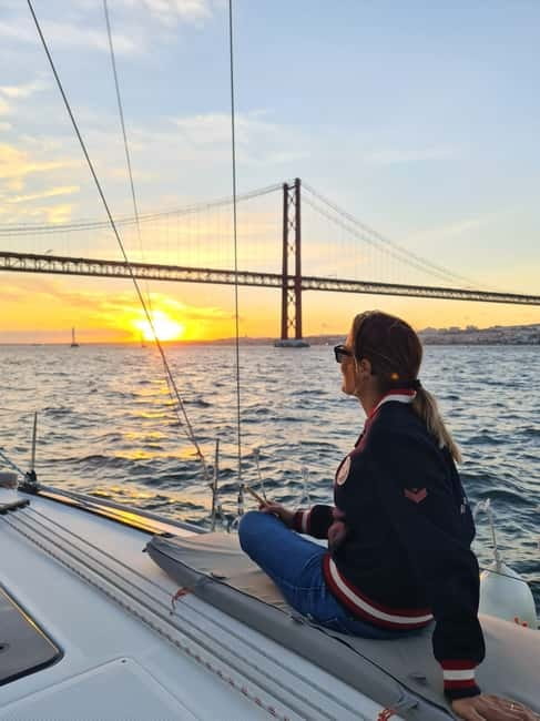 Lisbon: Daytime or Sunset Boat Cruise with History and Wine - Why Lisbon’s Tagus River is the right place for this tour