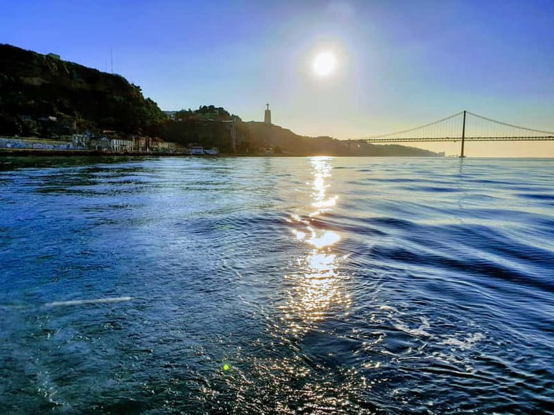 Lisbon: Daytime or Sunset Boat Cruise with History and Wine - Sailing past Belém’s great monuments