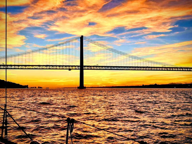 Lisbon: Daytime or Sunset Boat Cruise with History and Wine - What is included for $47