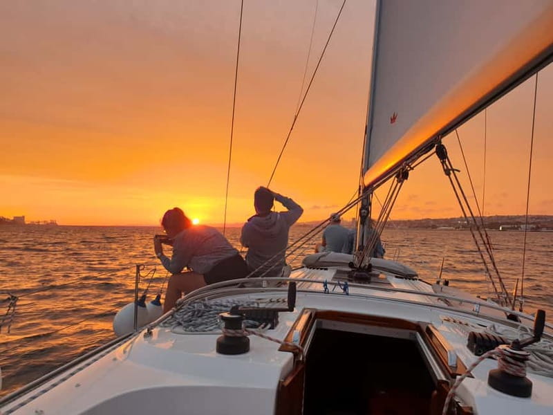 Lisbon: Daytime or Sunset Boat Cruise with History and Wine - Comfort, group size, and practical limits