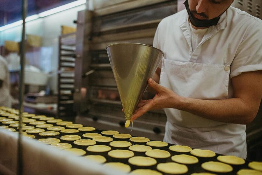 Lisbon: Evening Food & Wine Tour in Bairro Alto - Walking, Timing, and Group Size
