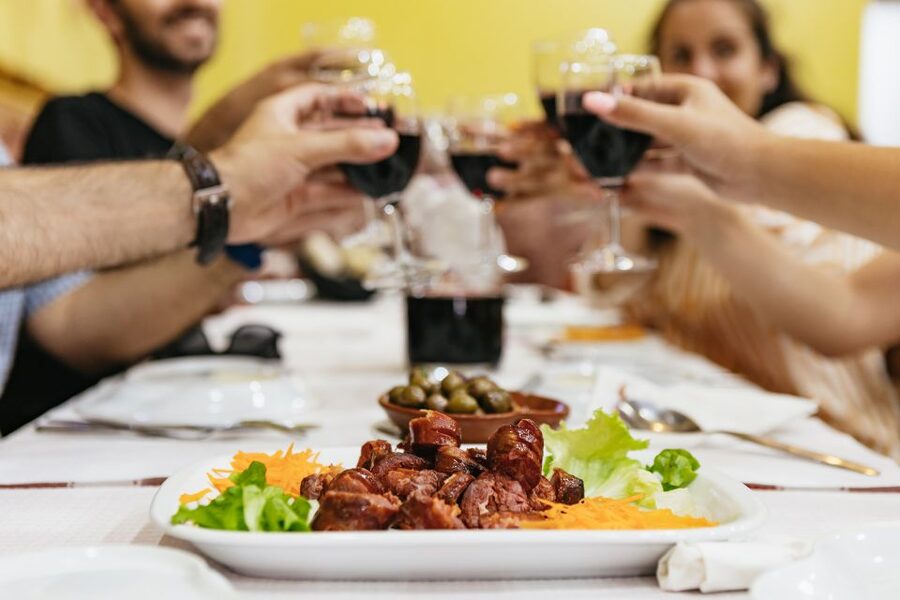 Lisbon: Food and Wine Small Group Walking Tour - A local café, cheese, and the story of Port