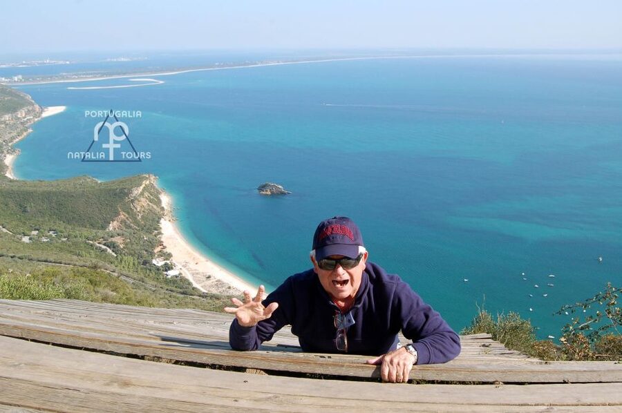 Lisbon Getaway: Private Arrábida Wine & Food Tour - Sesimbra Castle and the final seaside walk