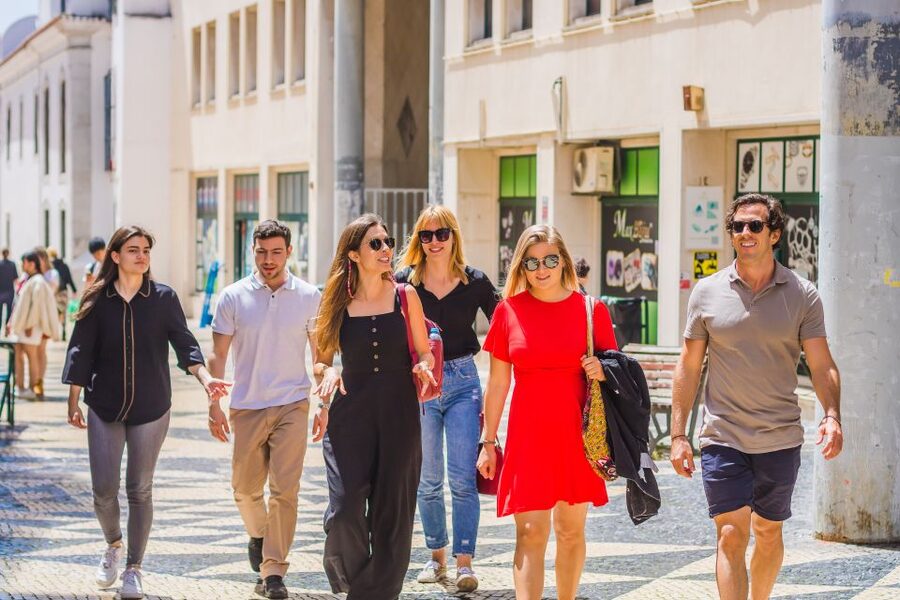 Lisbon: Guided Food and Wine Tasting Tour - Baixa backstreets and stories between bites