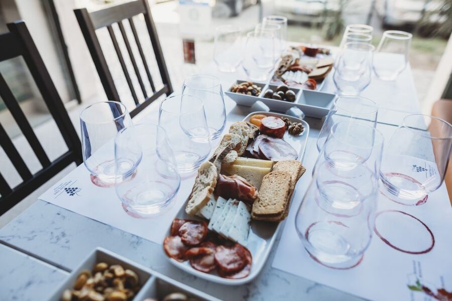 Lisbon: Portuguese Wine and Cheese Tasting with Lunch - Key points to know before booking