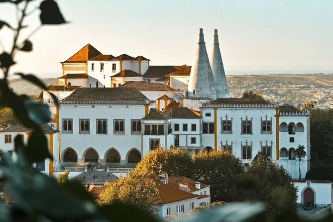 Lisbon: Sintra Private Day Trip with Pena Palace & Wine Tasting - Colares lunch and the region’s wine