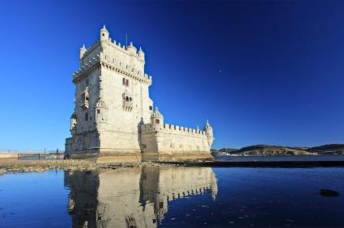 Lisbon Sunset Sailing Tour with White or Rosé Wine and Snacks - Key points to know before booking