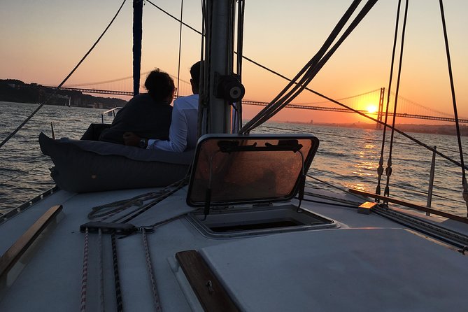 Lisbon Sunset Sailing Tour with White or Rosé Wine and Snacks - The royal palace and museum views