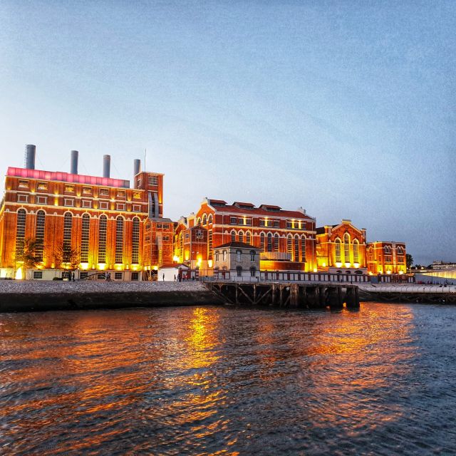 Lisbon: Sunset Sailing with Portuguese Wine and History - Vinho verde, conversation, and the onboard mood