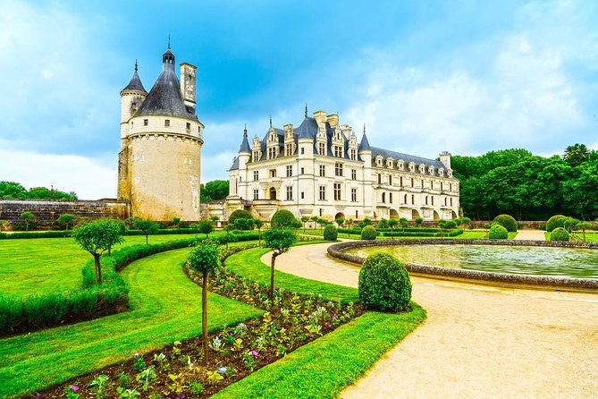 Loire Valley Wine and Castles Small-Group Day Trip from Paris - Chambord: grand scale and a famous staircase