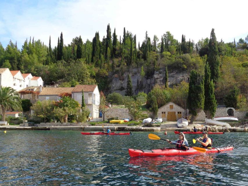 Lumbarda: Half-Day Kayaking and History with Wine delight - Starting in Tatinja Bay, just outside Lumbarda